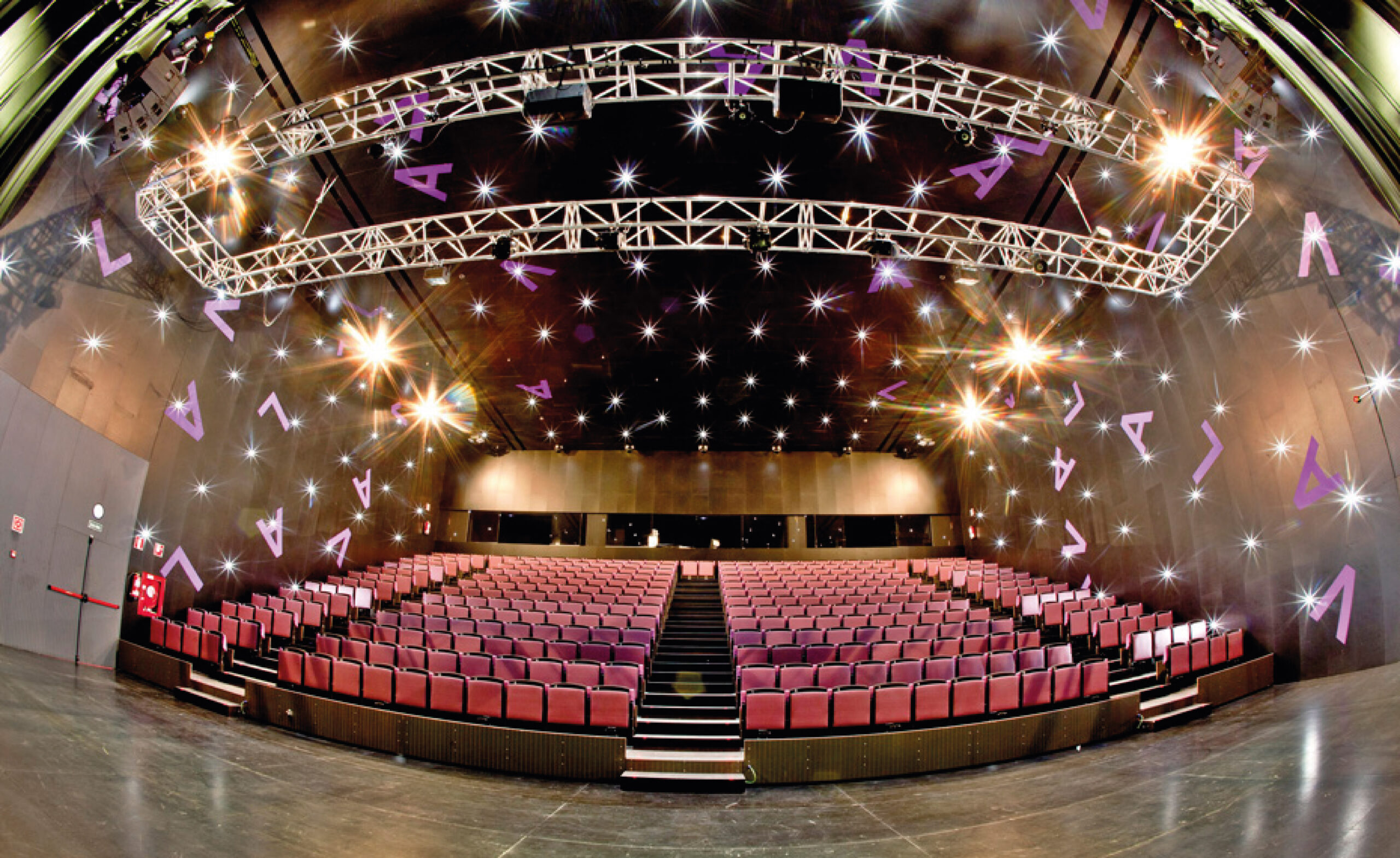 Abierta la convocatoria de residencias artísticas de la FMC en el Calderón y el LAVA