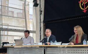 Presentación del informe de FAETEDA en el 25 aniversario de ESCENOCAM