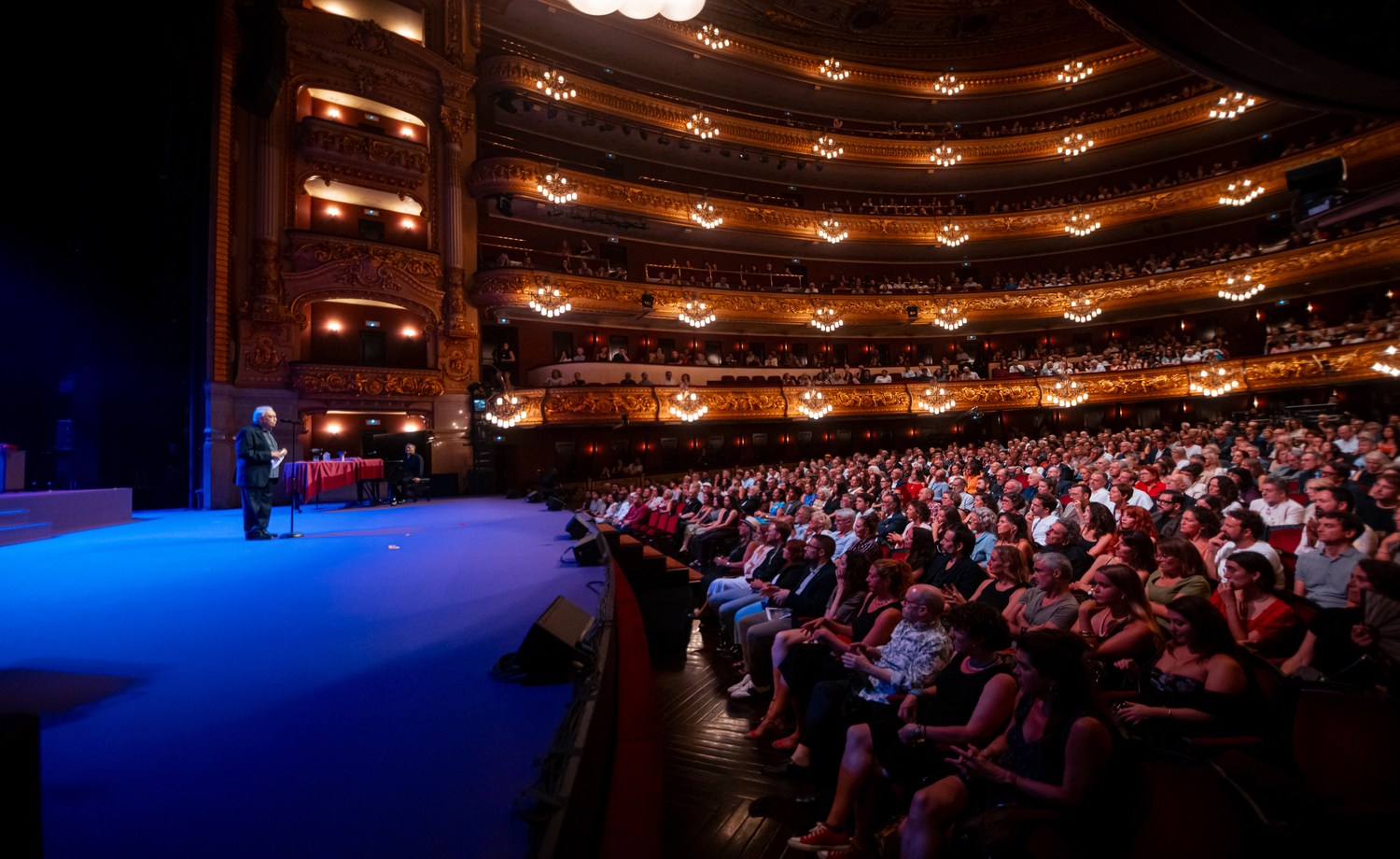 ADETCA celebra los 25 años de Catalunya Aixeca el Teló y da la bienvenida a la temporada teatral 2026-2027